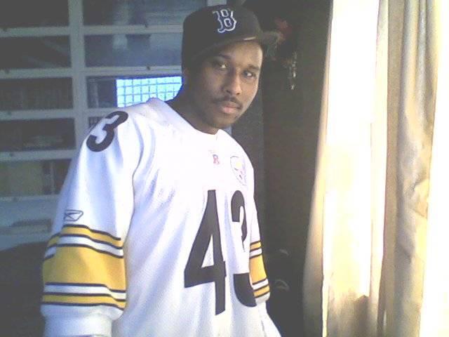 Date this good-looking Brazil man Shawn412 from Pittsburgh BR5975