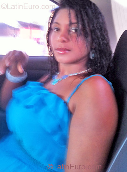 Date this georgeous Dominican Republic girl Ana from Santiago DO24553