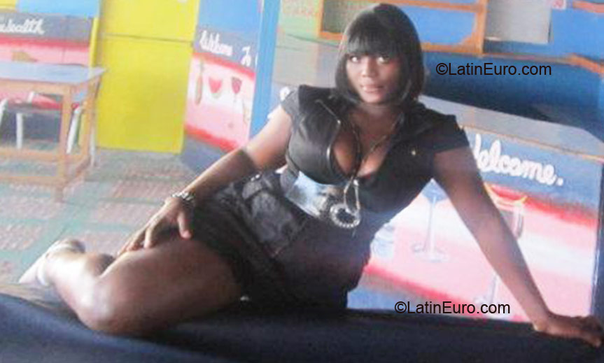 Date this voluptuous Jamaica girl Ian - Tash from Montego Bay JM340