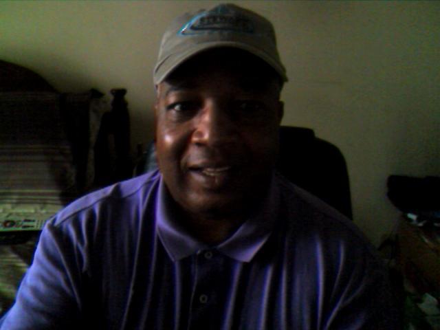 Date this voluptuous United States man Patrick from Southern Pines US11303