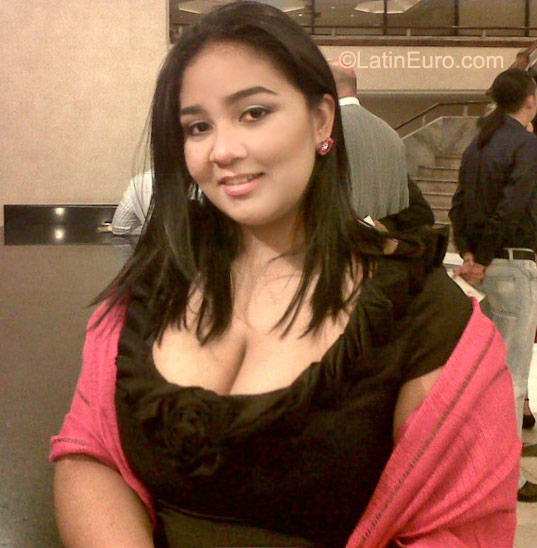 Date this georgeous Honduras girl Bkyss from Tegucigalpa HN423