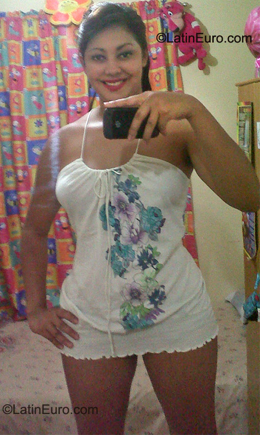 Date this sultry Honduras girl Catherine from Tegucigalpa HN432