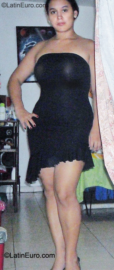 Date this sensual Colombia girl Sandra from Palmira CO8249