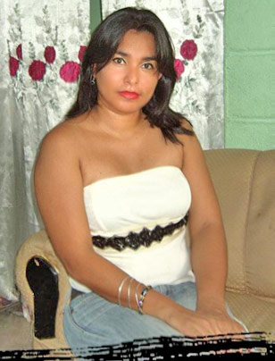 Date this stunning Honduras girl Vari from San Pedro Sula HN445