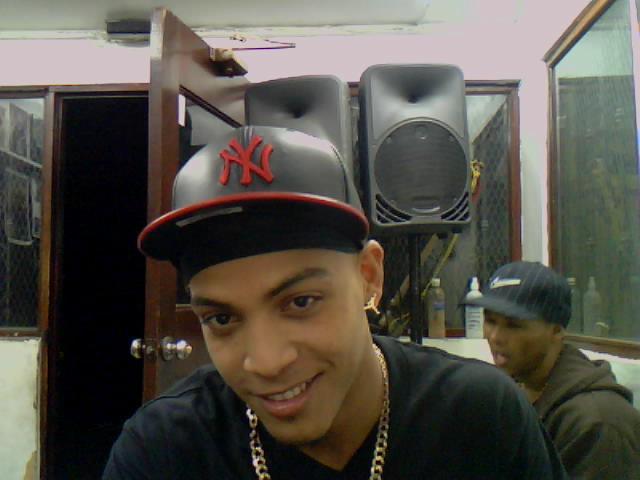 Date this nice looking Dominican Republic man Elfiscal17 from Puerto Plata DO9593