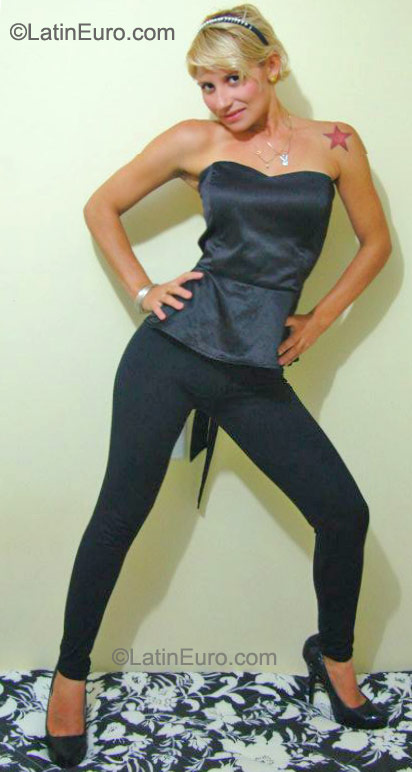 Date this attractive Brazil girl Lilian from Belem BR6105