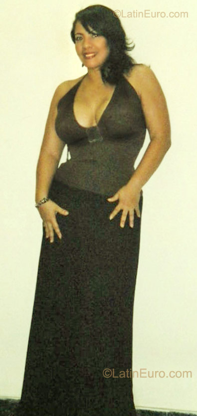 Date this passionate Colombia girl Amada from Barranquilla CO8315