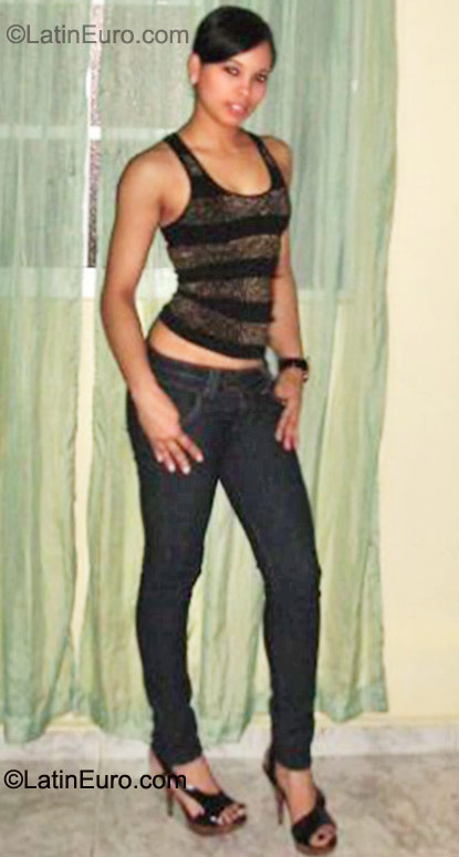 Date this charming Dominican Republic girl Erika from Santiago DO9630