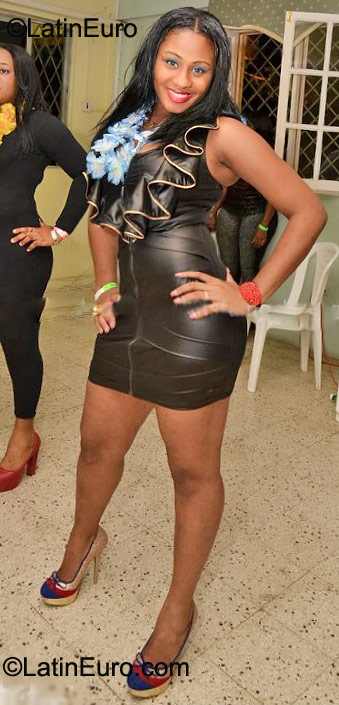 Date this lovely Jamaica girl Nessa_1 from Kingston JM379