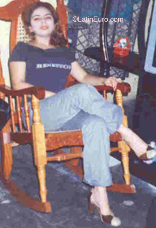 Date this tall Honduras girl Lucy from Puerto Cortes HN479