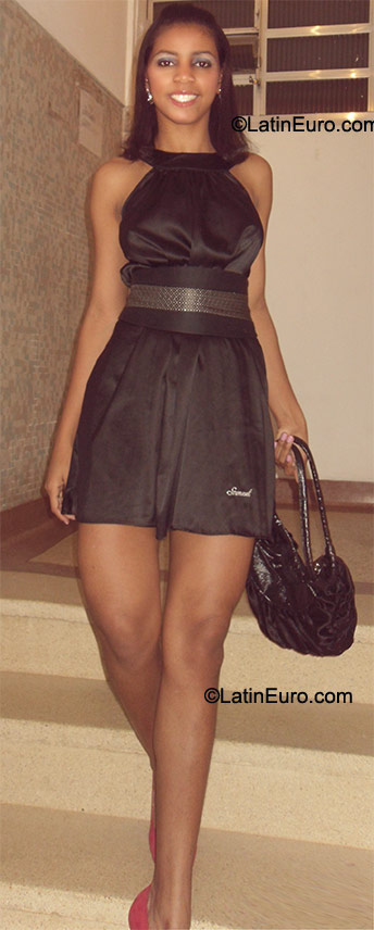 Date this fun Brazil girl Suzana from Sao Paulo BR6169