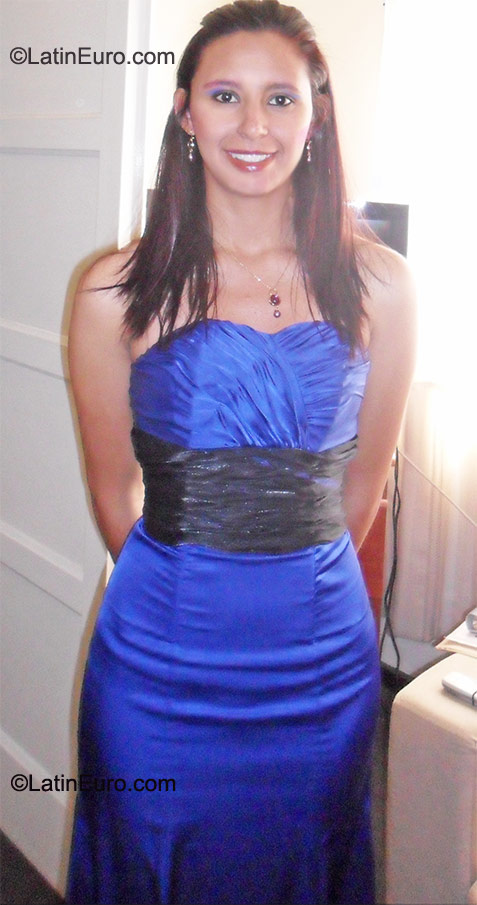 Date this funny Colombia girl MaraCCamila from Bogota CO8636