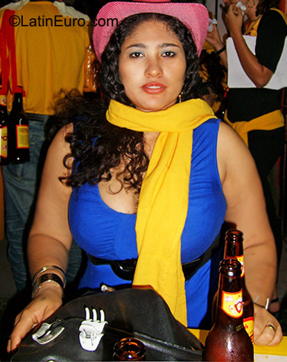 Date this hard body Colombia girl Sandra from Palmira CO8642