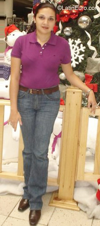 Date this georgeous Costa Rica girl Daniella from San Jose CR141