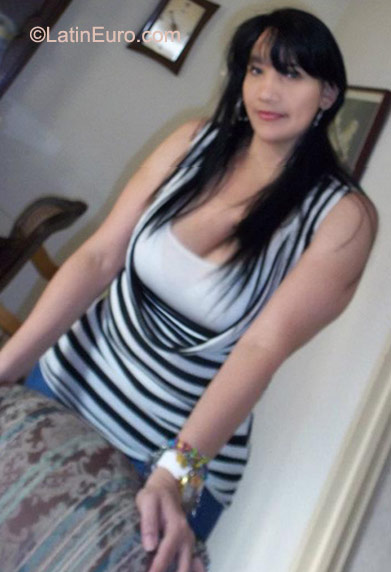 Date this funny Colombia girl Olga Lucia from Armenia CO8653