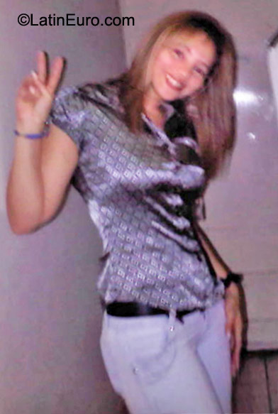 Date this beautiful Colombia girl Diana Isabel from Bucaramanga CO8661
