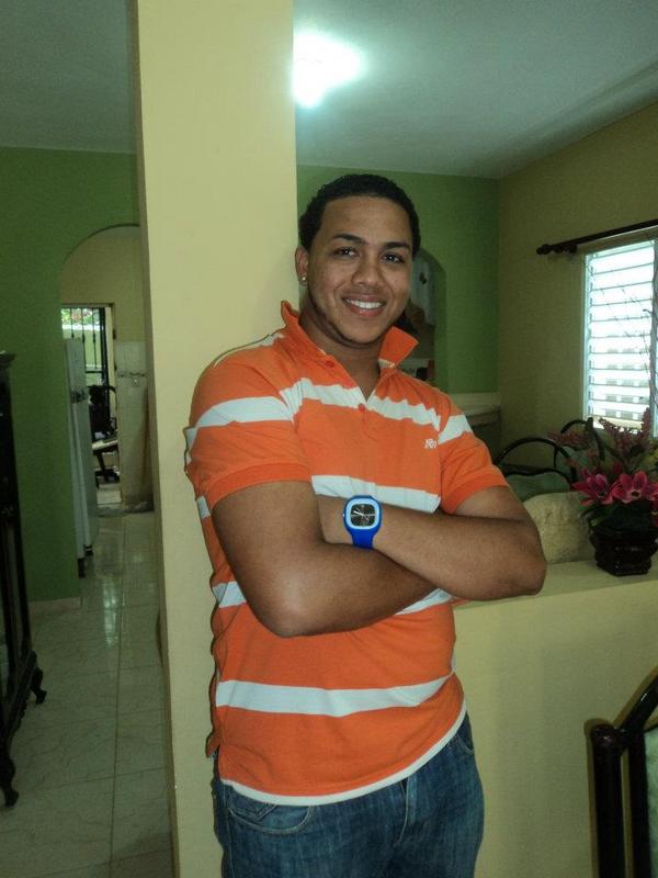 Date this foxy Dominican Republic man Edward04 from La Vega DO9896