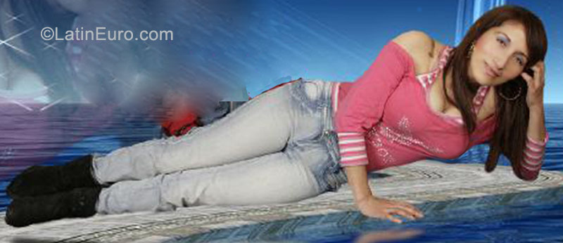 Date this gorgeous Colombia girl Maria Helena from Bogota CO8684