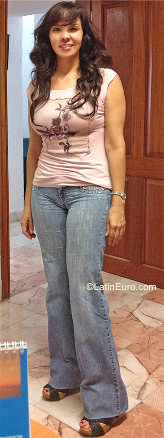 Date this hot Mexico girl Paola from Guadalajara MX531