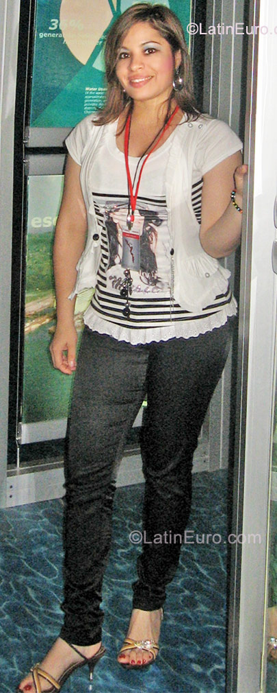 Date this funny Colombia girl Diana Patricia from Bucaramanga CO8708