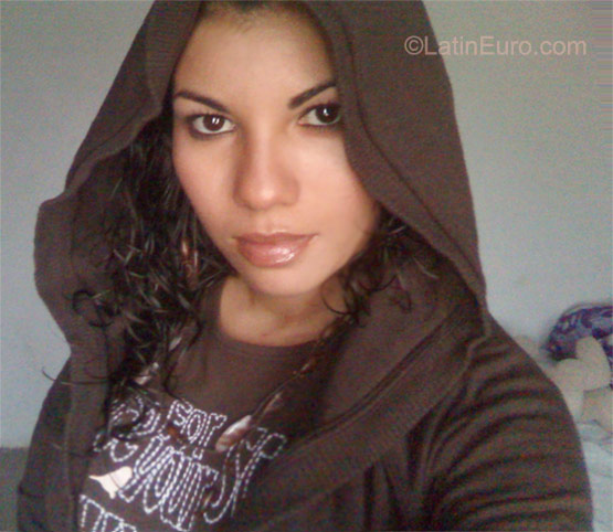 Date this attractive Guatemala girl Karen from Guatemala City GT35