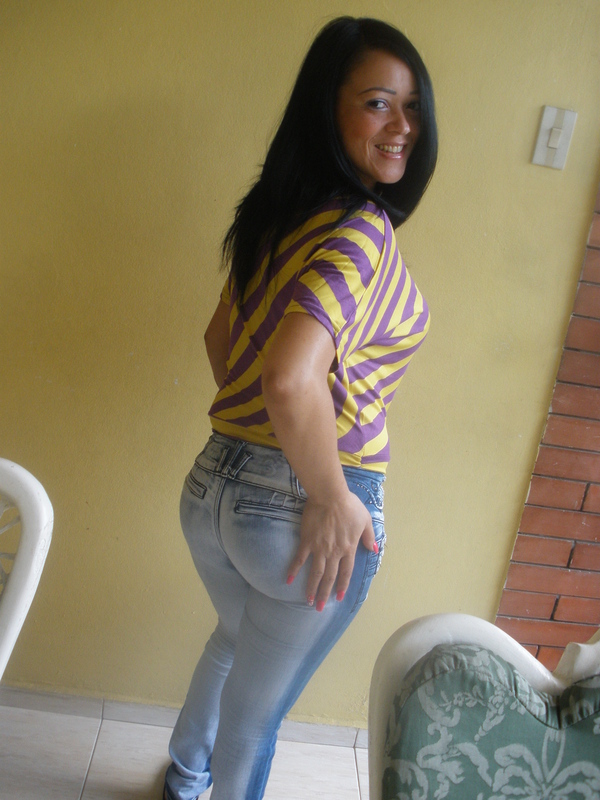 Date this tall Dominican Republic girl Nelly from Santiago DO10030