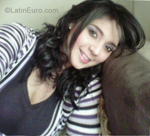 Date this sensual Colombia girl Nathalia from Medellin CO11214