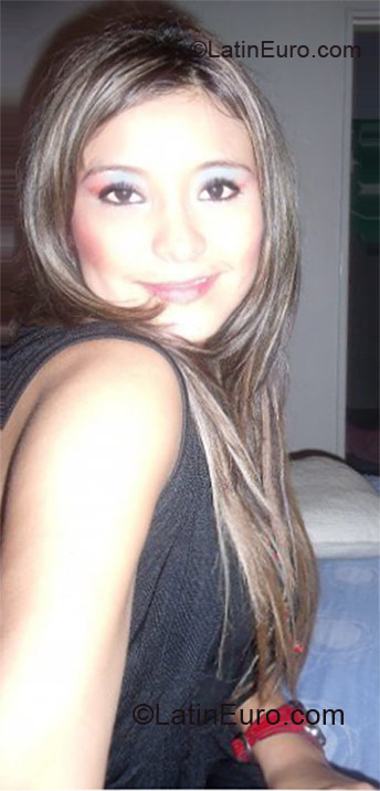 Date this funny Colombia girl Andrea Julieth from Medellin CO8897