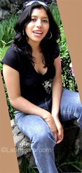 Date this athletic Mexico girl Arual from Toluca MX573