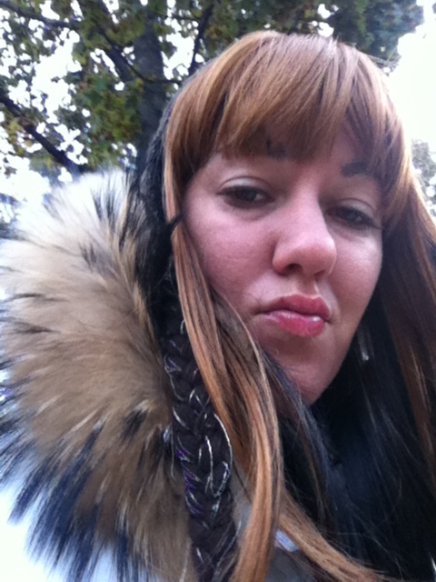 Date this passionate United States girl Karmadusa from Milwaukee US12039