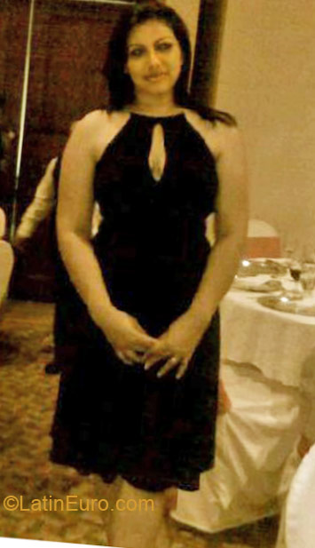 Date this tall Honduras girl Ney from Tegucigalpa HN530