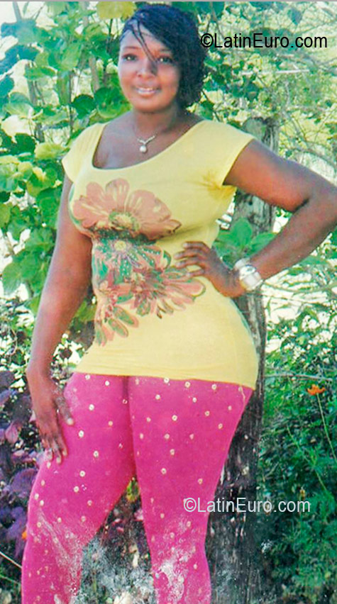 Date this tall Jamaica girl Tashi from St Mary JM902