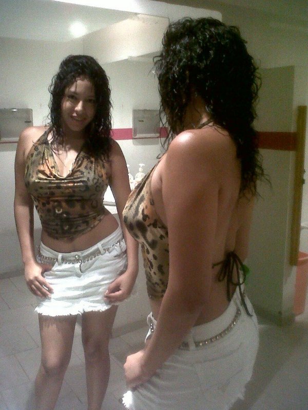 Date this georgeous Colombia girl Lulu323 from Bogota CO9150