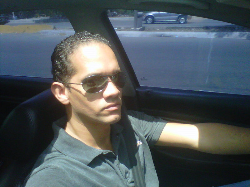 Date this tall Dominican Republic man John from Arroyo Hondo DO10233
