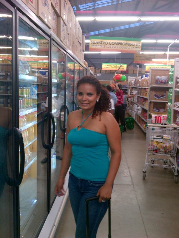 Date this lovely Honduras girl Nelsy from Ceiba, Atlantida HN556