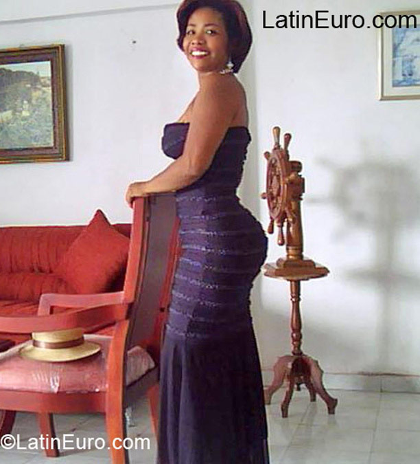 Date this sensual Colombia girl Maria from Cartagena CO15169