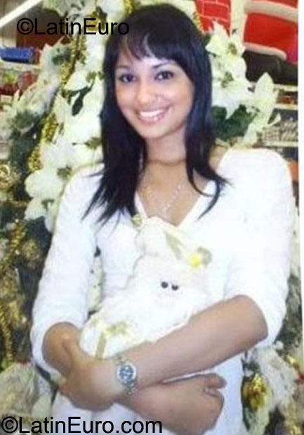 Date this stunning Colombia girl Paola from Aguachica CO9418