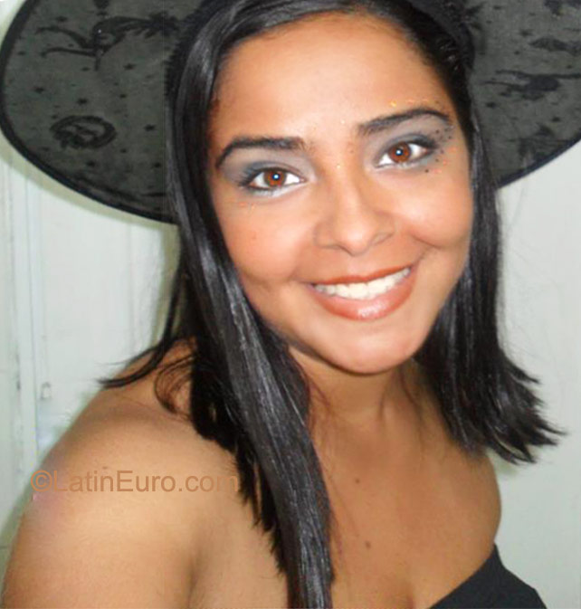 Date this gorgeous Colombia girl Elisa from Cali CO9231