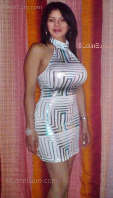 Date this hot Mexico girl Ariadna from Guadalajara MX730