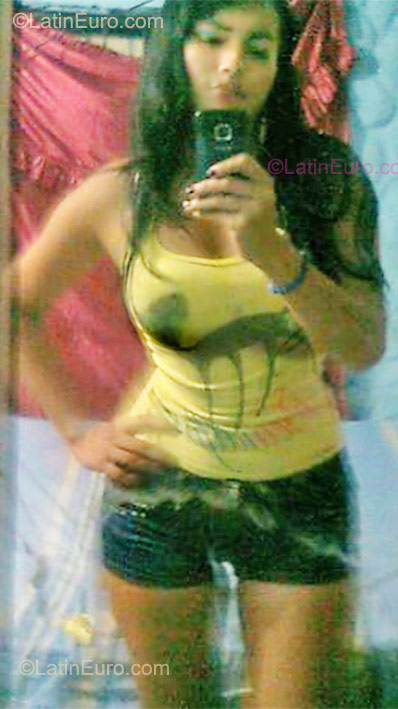Date this sensual Colombia girl Andrea from Villavicencio CO9362