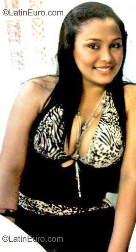 Date this hot Colombia girl Liliana from Barranquilla CO9350