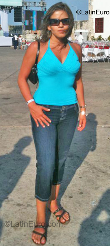 Date this tall Colombia girl MARIA DEL PILAR from Bogota CO9368