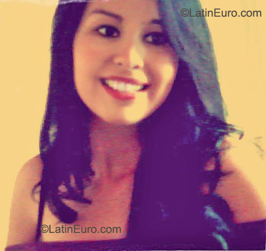 Date this hot Colombia girl Celina from Cali CO9749