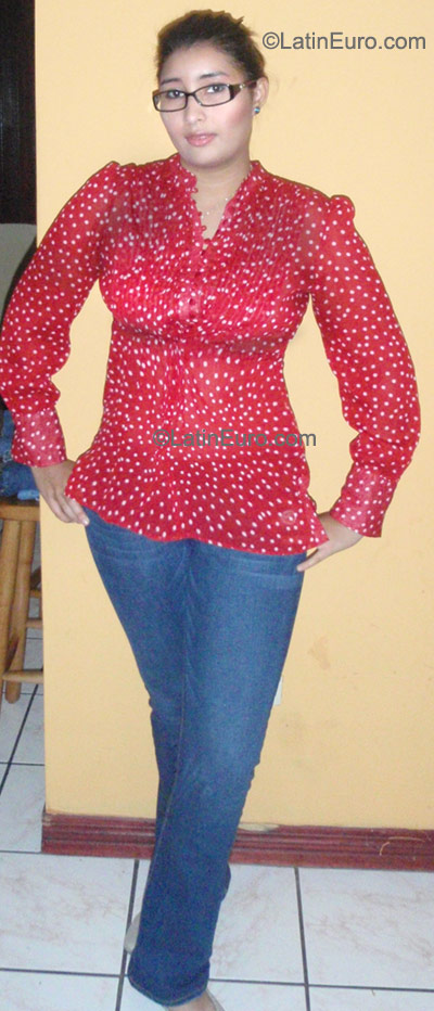 Date this happy Costa Rica girl Olga Maria from San Jose CR180