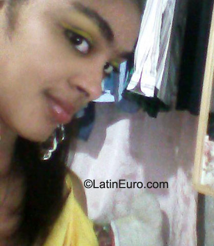 Date this lovely Dominican Republic girl Karla2 from Santo Domingo DO10425