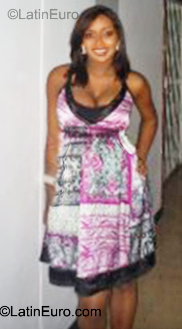 Date this young Colombia girl Marianne from Pereira CO9427