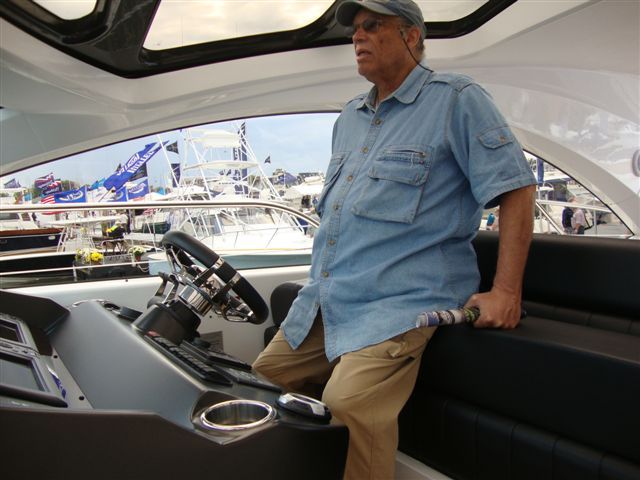 Date this foxy United States man William H from Washington US12412
