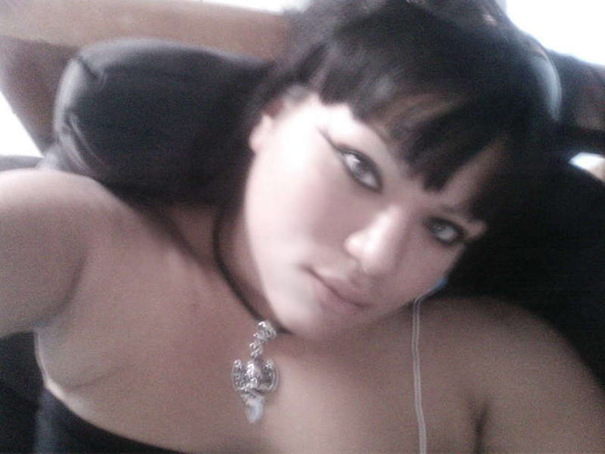 Date this happy Costa Rica girl Tati.2 from San Jose CR214