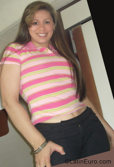 Date this lovely Colombia girl PILARICA from Bogota CO9584