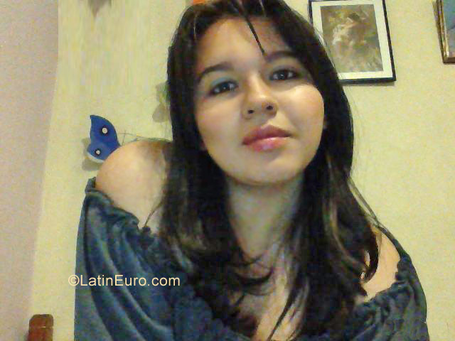 Date this nice looking Colombia girl Katherine from Bogota CO9589